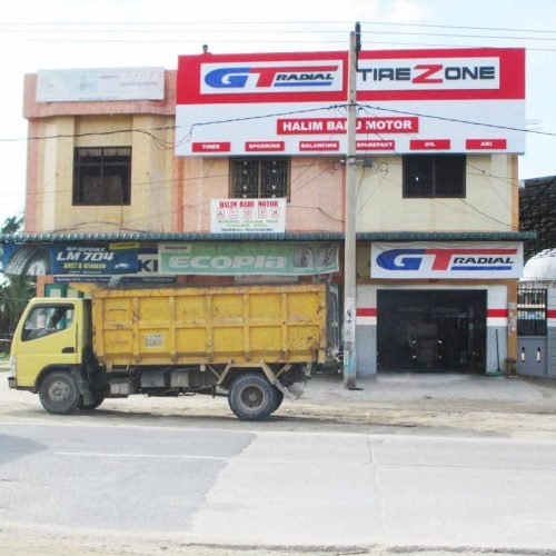 Toko Ban Mobil Halim Baru Motor
