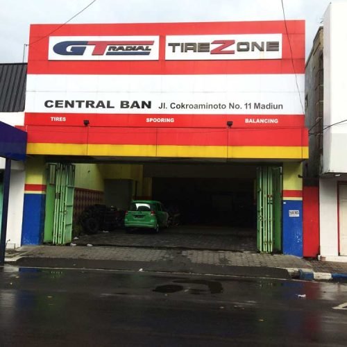 Toko Ban Mobil central ban